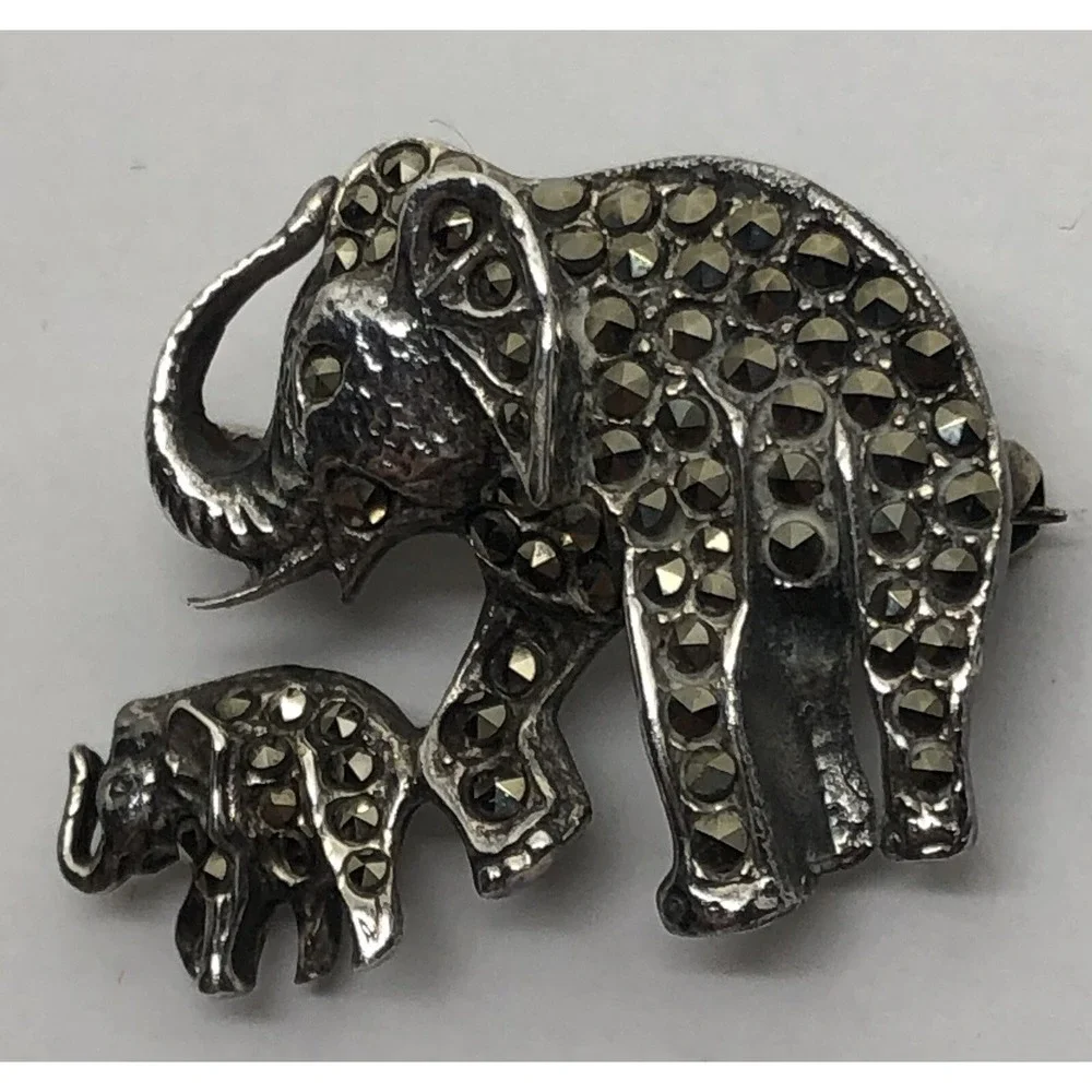 Vintage 925 Sterling Silver ELEPHANT & BABY PIN‎ Authentic Marcasite Gemstones